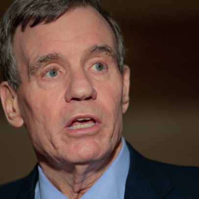 Filha do senador Mark Warner morre aos 36; o que é diabetes juvenil?