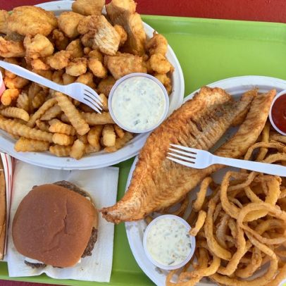Peixe de quiosque de frutos do mar é tão bom que você esquecerá a lagosta