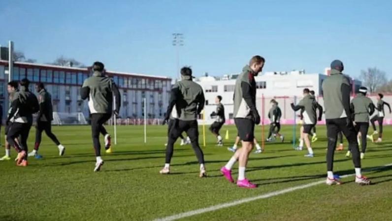 Jogadores do Bayern de Munique durante treinamento da equipe / Jogada10