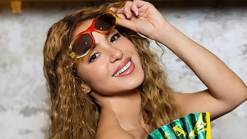 Show de Shakira em Copacabana movimenta o Rio e faz preços de hospedagem subirem, enquanto táxis adotam tarifa especial para a saída do evento