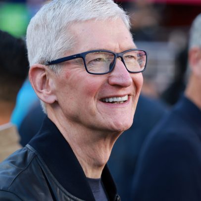Apple anuncia saída de Tim Cook do cargo de CEO