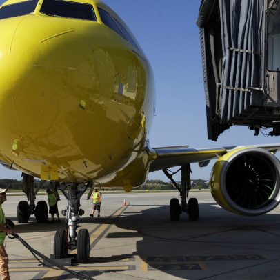 Trump pressiona comprador da Spirit Airlines à medida que cresce a pressão de falência