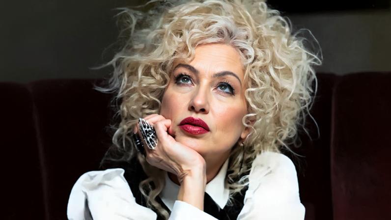 Cyndi Lauper se enfurece com espectador em Las Vegas: "Vou atrás de você"