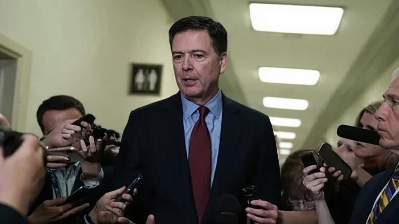 James Comey testifies to Congress in 2018.