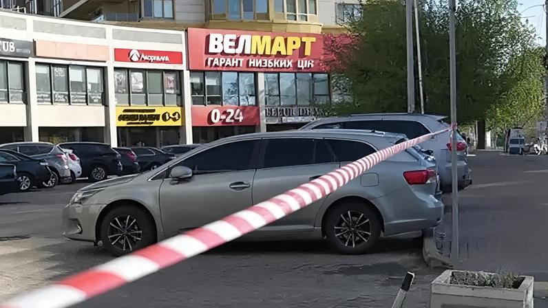 Chefe de polícia da Ucrânia renuncia após policiais fugirem de tiroteio mortal