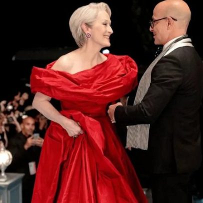 Como assistir à première de O Diabo Veste Prada 2 em casa