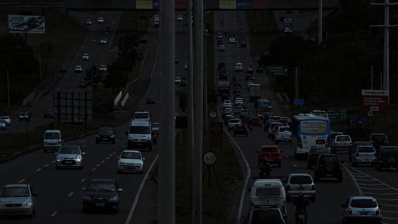 Brasilia - Movimento de saída para o feriado de carnaval tranquilo no Aeroporto JK e rodovias do Distrito Federal