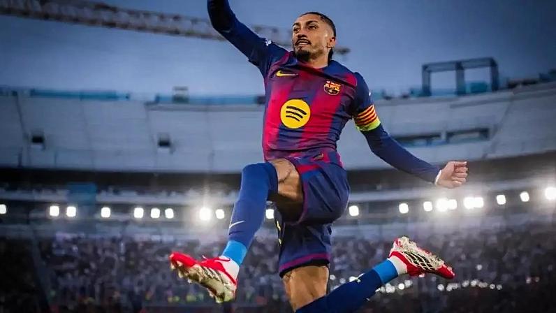 Na temporada 2025/26, Raphinha é um dos destaques do Barcelona, com 13 gols e cinco assistências em 22 jogos –