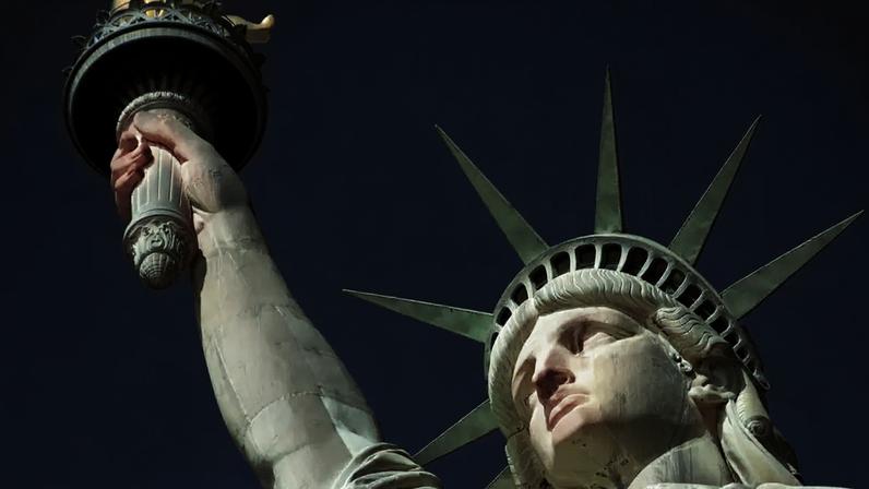 A ideia da Estátua da Liberdade surgiu na França por volta da década de 1860, em um contexto de debates sobre democracia e direitos civis – depositphotos.com / urmoments