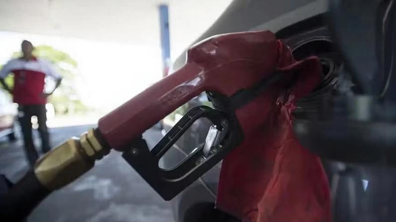 Etanol e gasolina mantiveram a estabilidade na primeira metade do mês — Foto: Marcelo Camargo/Agência Brasil