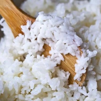 Arroz na geladeira tem tempo seguro: saiba o limite recomendado