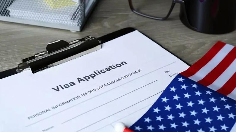 O processo de aprovação de vistos para os Estados Unidos ainda é cercado por mitos e verdades que, muitas vezes, comprometem as chances do solicitante