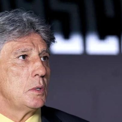 Renato Gaúcho se emociona com perda familiar e Vasco vence na Copa do Brasil