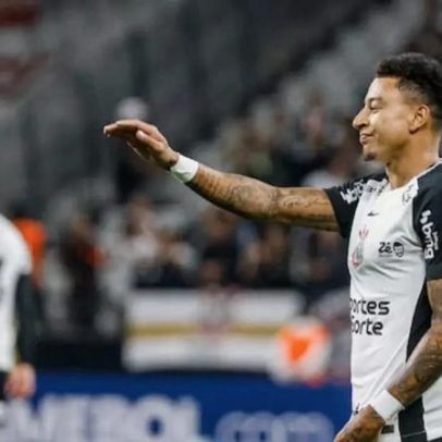 Lingard elogia futebol brasileiro e mira atuar no Corinthians em alto nível
