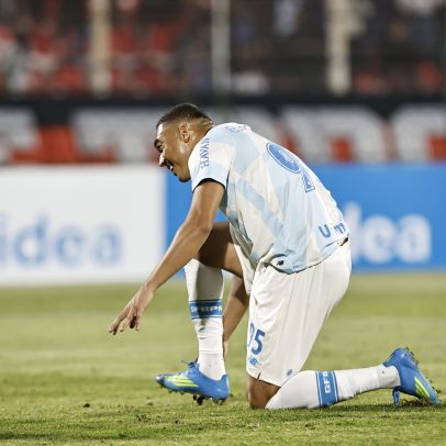 Carlos Vinicius explica 3º pênalti perdido em empate do Grêmio