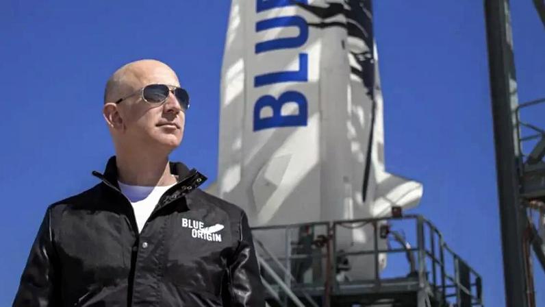 Jeff Bezos deixou a Amazon para se dedicar à sua empresa de exploração espacial Blue Origin