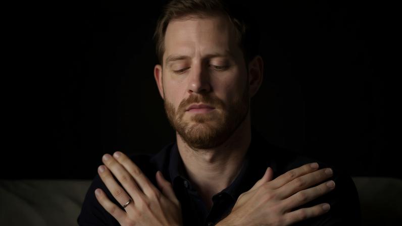 Descubra como a Terapia EMDR transformou a vida do Príncipe Harry; conheça a técnica que ajuda a superar traumas profundos