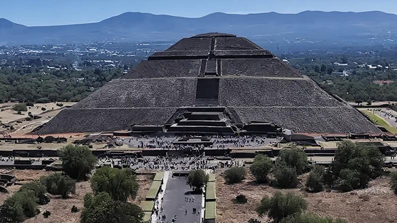 Canadense morre em tiroteio nas pirâmides de Teotihuacán, México