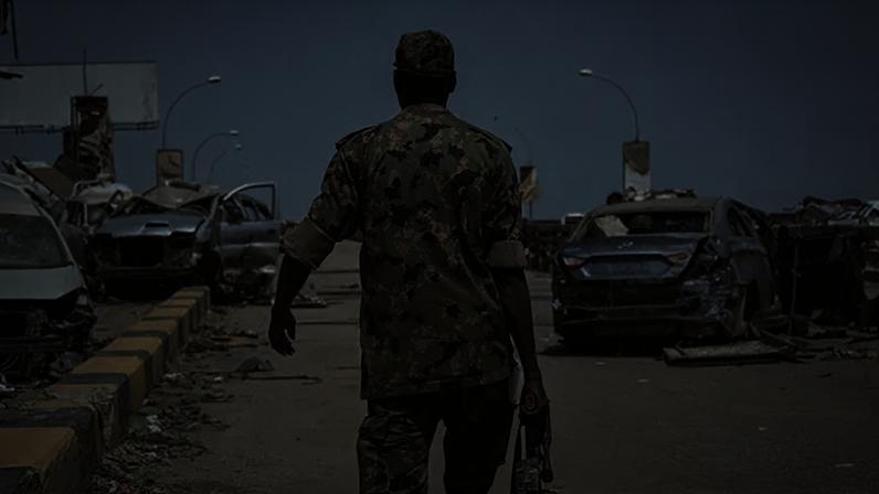 Mulher iraniana é presa nos EUA por tráfico de armas para o Sudão