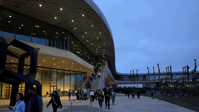 Novas Galerias David Geffen do LACMA reinterpretam 6.000 anos de história