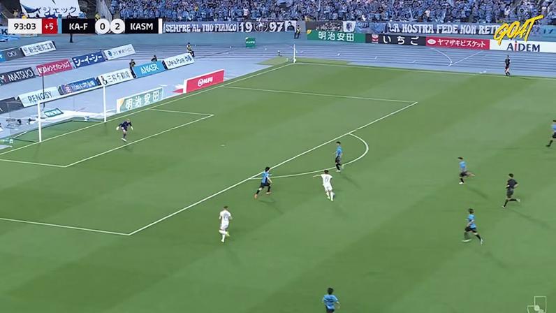 Kashima Antlers vence Kawasaki Frontale 2-0 com defesa de Brodersen