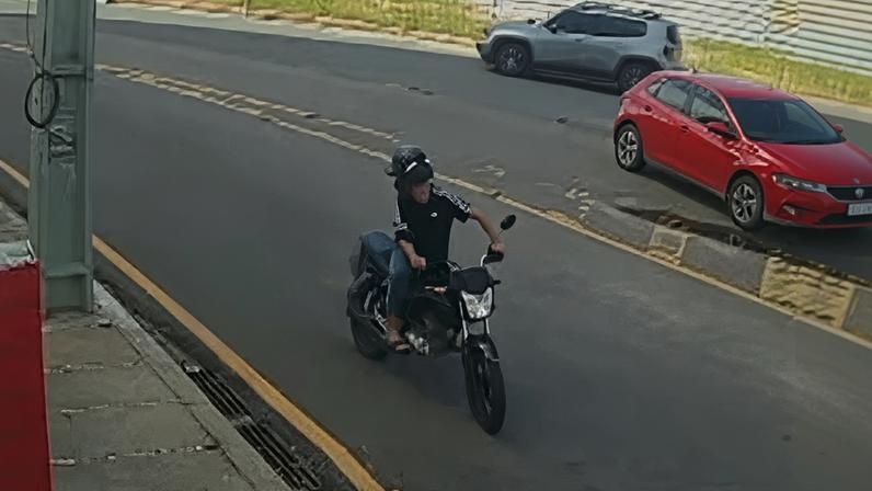 Mulher é arrastada por suspeitos após reagir a assalto em João Pessoa