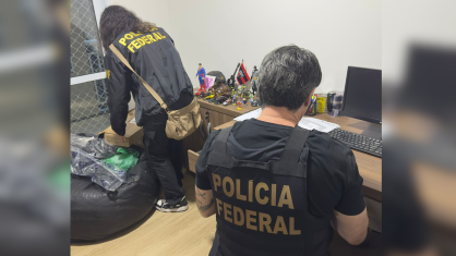 Os agentes cumprem quatro mandados de busca e apreensão nas cidades de Aparecida de Goiânia (GO), São Paulo (SP), Ribeirão Preto (SP) e Cravinhos (SP).