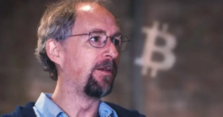NYT diz que identificou criador do Bitcoin após 17 anos de mistério