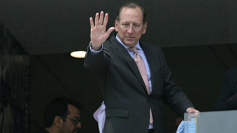 Botafogo aciona Lyon na Justiça do Rio por dívida de R$ 745 milhões