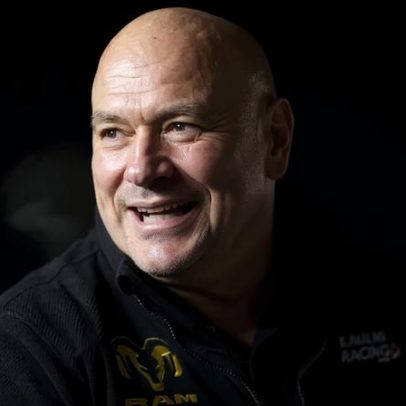 Dana White confirma avanço nas negociações para retorno de McGregor ao UFC