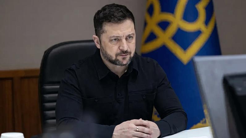 O presidente da Ucrânia, Volodymyr Zelensky, participa por videoconferência de cúpula da UE. 19/03/2026 - (Presidência da Ucrânia/AFP)
