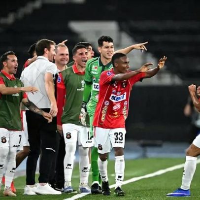 Correa abre o placar em Botafogo x Caracas