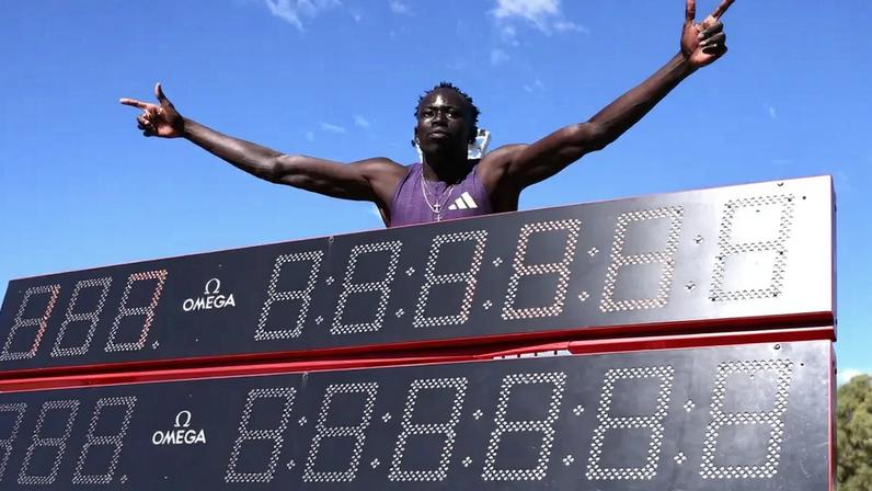 Gout Gout se torna o atleta de 18 anos mais rápido nos 200 m rasos (Foto: DAVID GRAY / AFP)