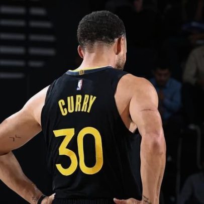 Curry lidera ranking de camisas mais vendidas da NBA