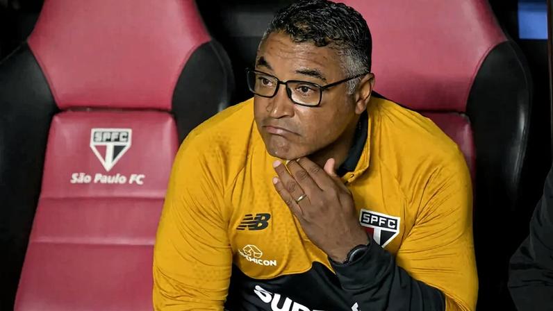 Roger Machado mira recuperar pontos no Brasileirão (Foto: Nelson ALMEIDA / AFP)