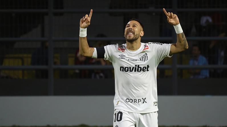 Neymar evolui fisicamente e busca vaga na Copa com Ancelotti