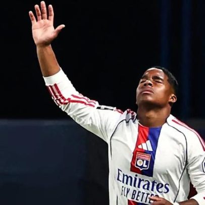 Endrick brilha e Lyon derrota PSG com gol e assistência