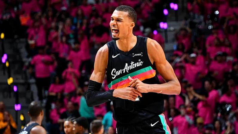 Wembanyama sofre lesão e Spurs perdem para Blazers nos Playoffs