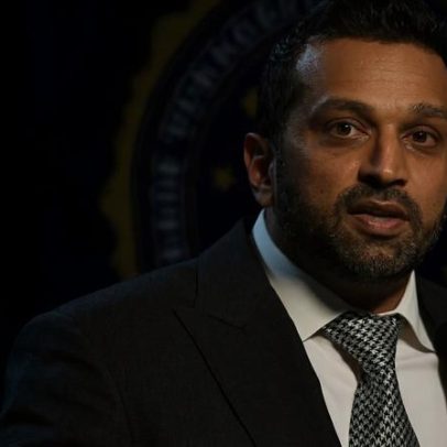 Diretor do FBI nega ter estado bêbado no trabalho após processo por difamação