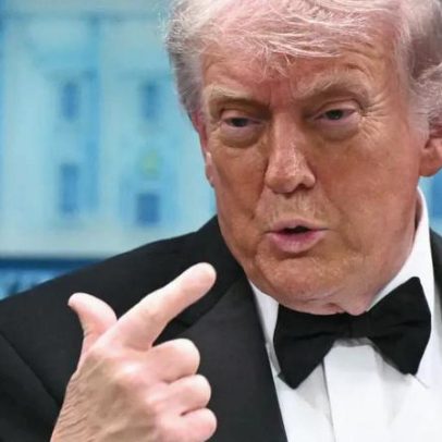 Trump se irrita com pergunta sobre manifesto do atirador
