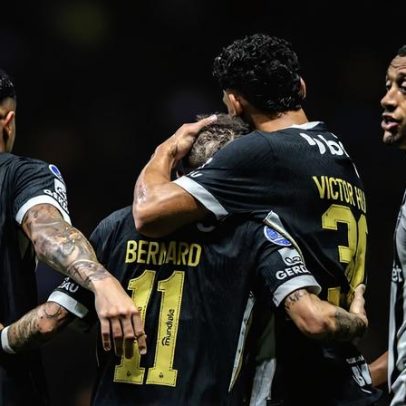 Atlético vence Juventud no fim e conquista a primeira vitória na Sul-Americana