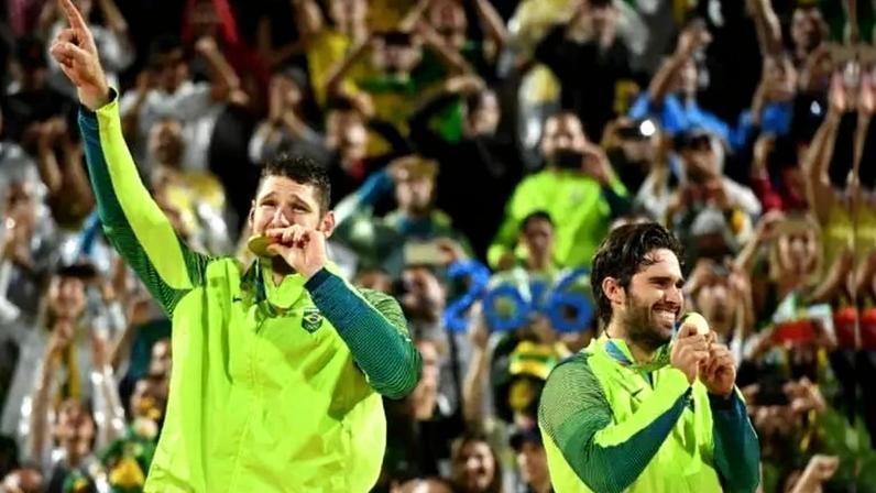 Alison Mamute e Bruno, dupla campeã do vôlei de praia nas Olimpíadas do Rio 2016 (Foto: Alaor Filho/Exemplus/COB)
