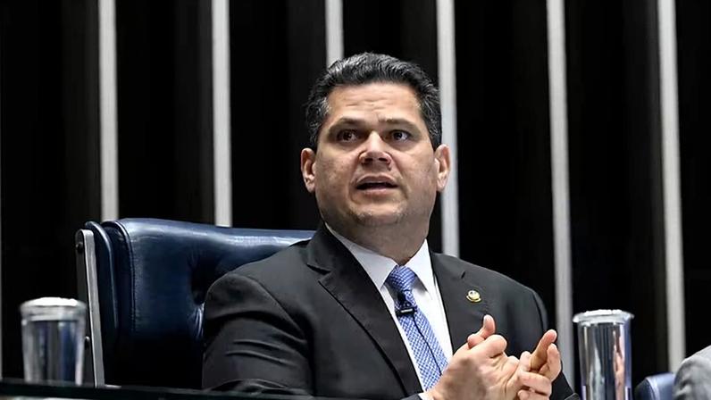 Alcolumbre se encontrou com Messias, indicado de Lula ao STF