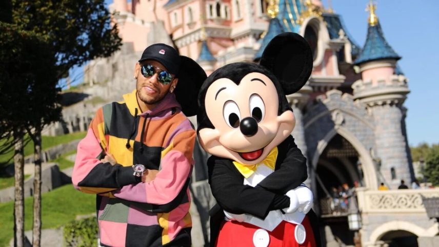 Jogar nos Estados Unidos sempre foi um desejo de Neymar. 'Mais férias'
