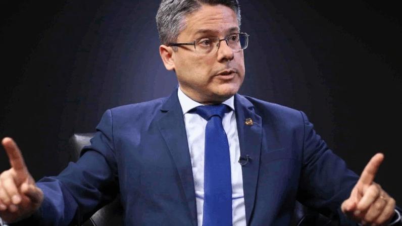 Senador Alessandro Vieira (Cidadania-SE) durante entrevista ao Poder360
