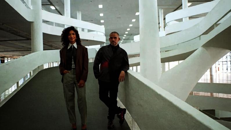 Raphael Fonseca e Amanda Carneiro serão curadores da Bienal de São Paulo 2027