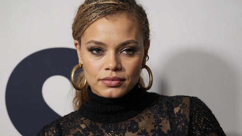 Andra Day vence ex-gerente, processo por furto civil avança