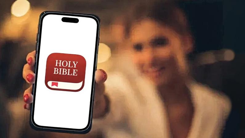 App da Bíblia YouVersion (Foto: Montagem/FolhaGospel)