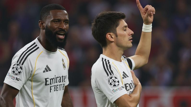 Arda Güler comemorando gol marcado no duelo entre Real Madrid e Bayern de Munique (Foto: Alexandre Beier/AFP)