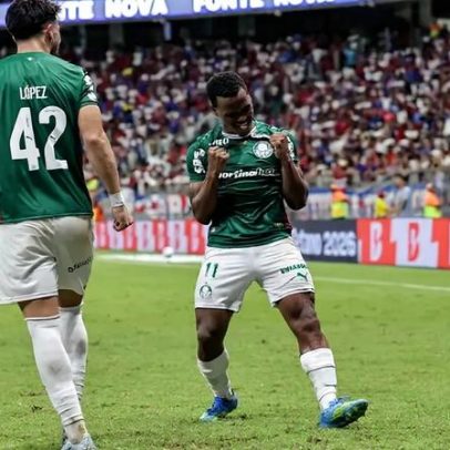Palmeiras vence Bahia na Fonte Nova e dispara na liderança do Brasileirão